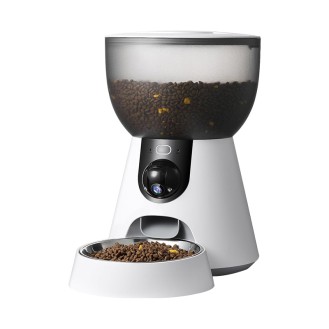 Smart automatic wide angle camera pet feeder