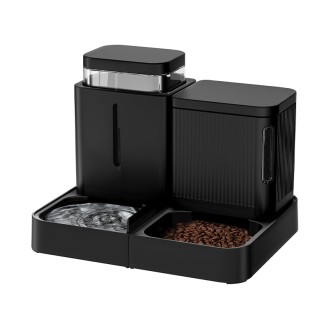Large capacity non-slip gravity pet feeder