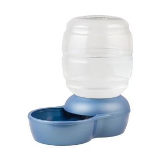 Large capacity filtered gravity sensing water feeder