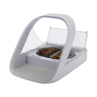 Transparent dust cover pet sensor feeder